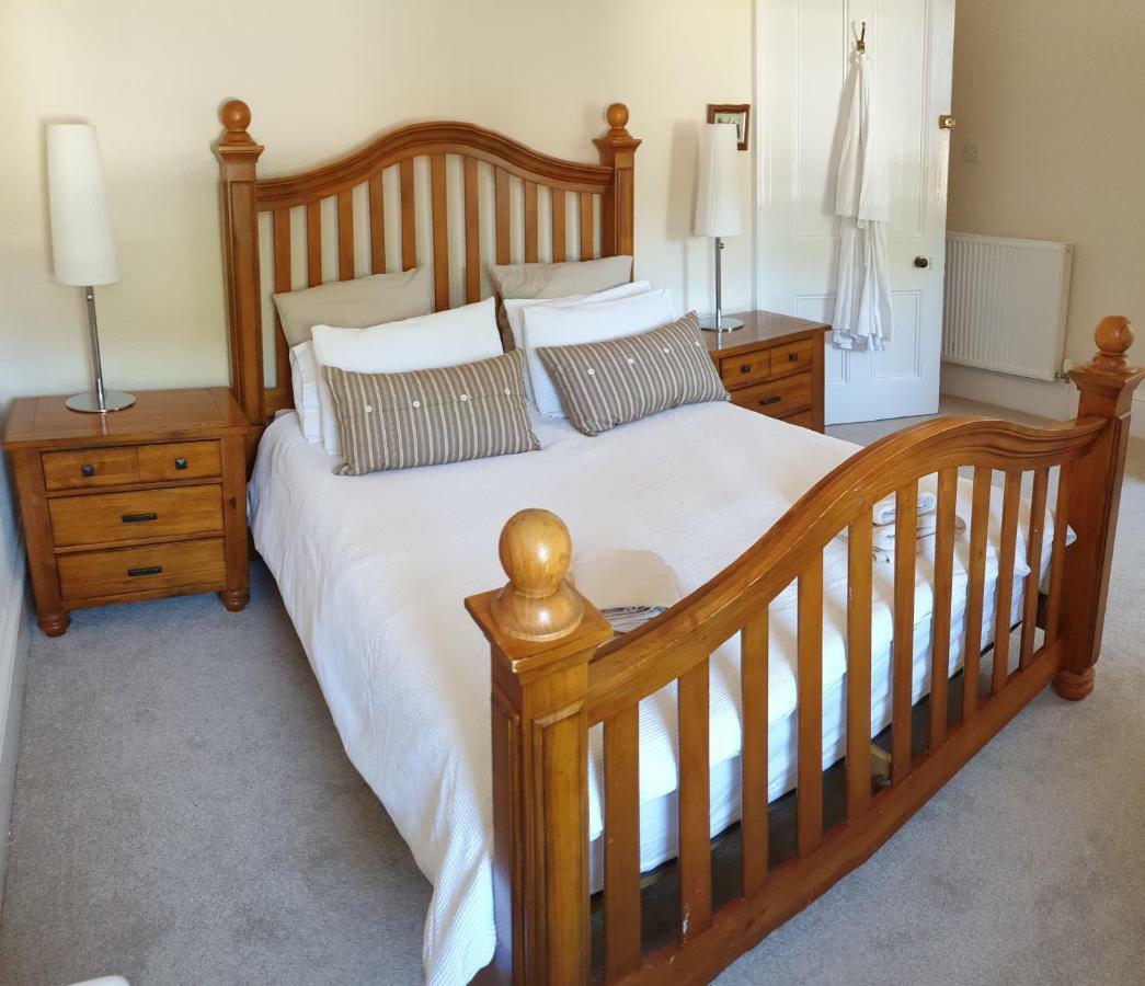 The Old Rectory Bed & Breakfast ลาร์กส์ ภายนอก รูปภาพ